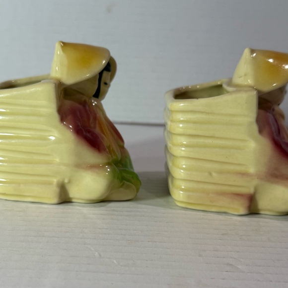 Vintage Shawnee Pottery Asian Couple Planter Set Pair USA 1949 - Picture 7 of 8
